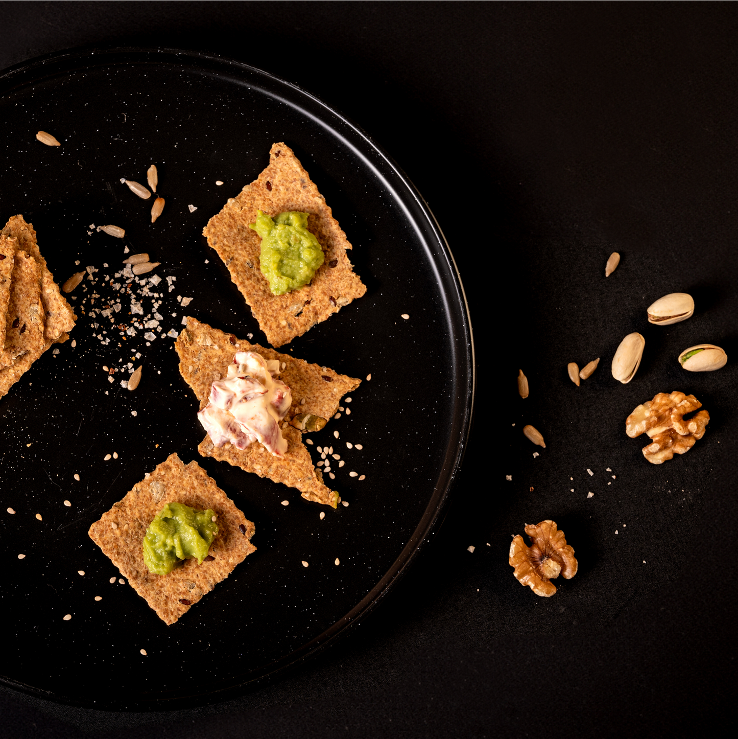 Galletas saladas con semillas y sal marina